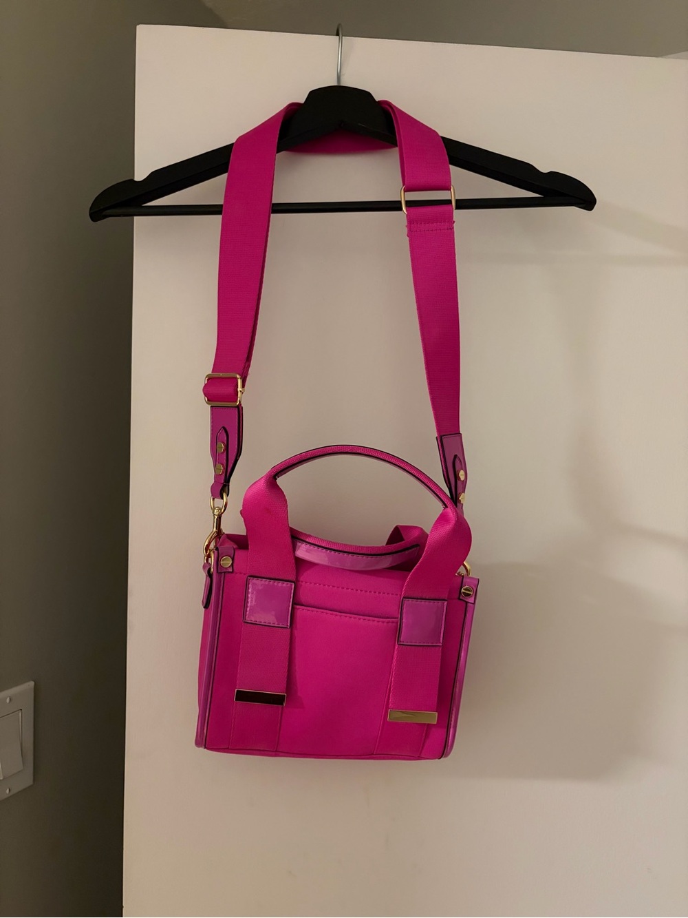 Women’s Tote and Satchel Hot Pink: Aldo